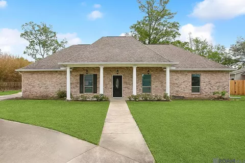 16025 Parkside Ct, Baton Rouge, LA 70817