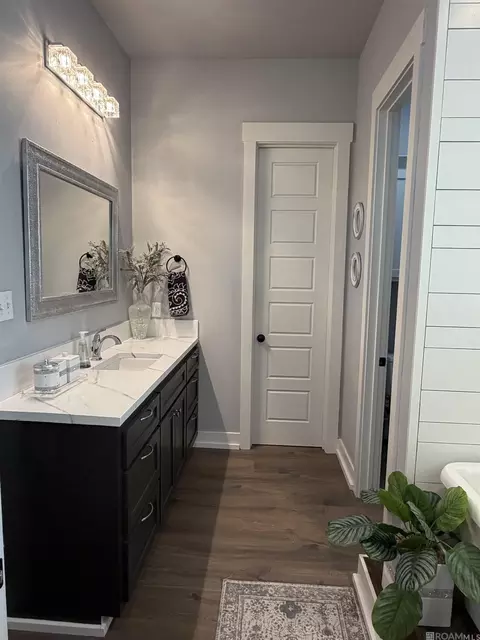Bath - 35120 Weiss Rd, Walker, LA 70785 photo 2 of 4