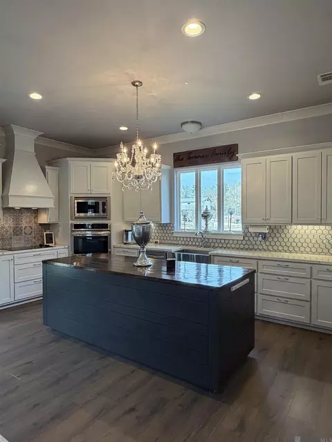 Kitchen - 35120 Weiss Rd, Walker, LA 70785 photo 1 of 2