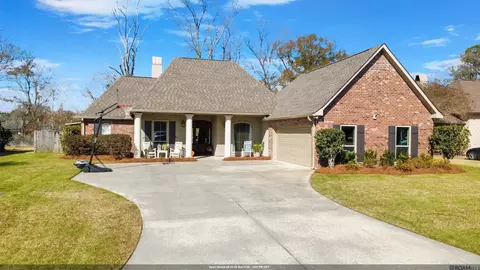 10251 Crooked Creek Ln, Denham Springs, LA 70726