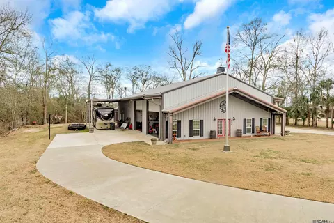Exterior - 14736 Chenal Rd, Jarreau, LA 70749 photo 3 of 11
