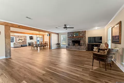 Living - 12944 Pleasant Rdg, Walker, LA 70785 photo 1 of 3