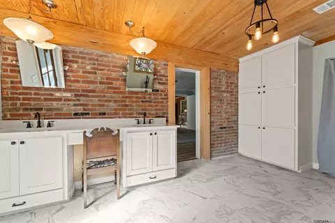 Bath - 12944 Pleasant Rdg, Walker, LA 70785 photo 4 of 5