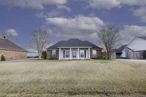 24610 Rolling Mdw, Denham Springs, LA 70726