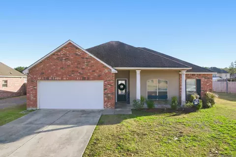 10430 Oakchase Dr, Denham Springs, LA 70706