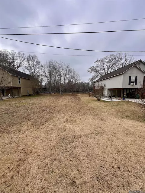 15885 Cypress Point Ln, French Settlement, LA 70733