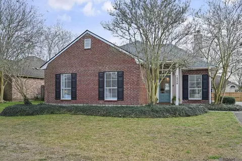 18529 Lake Camellia Ave, Baton Rouge, LA 70817