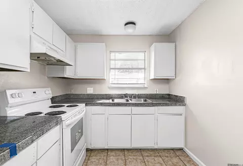 Kitchen - 50715081 5087 Baker Blvd, Baker, LA 70714 photo 4 of 4