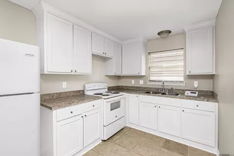 Kitchen - 50715081 5087 Baker Blvd, Baker, LA 70714 photo 2 of 4