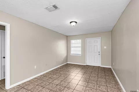 Living - 50715081 5087 Baker Blvd, Baker, LA 70714 photo 3 of 3