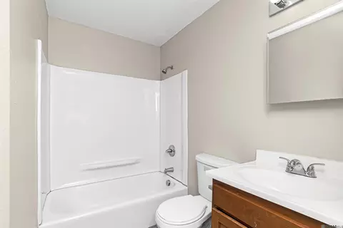 Bath - 50715081 5087 Baker Blvd, Baker, LA 70714 photo 1 of 4