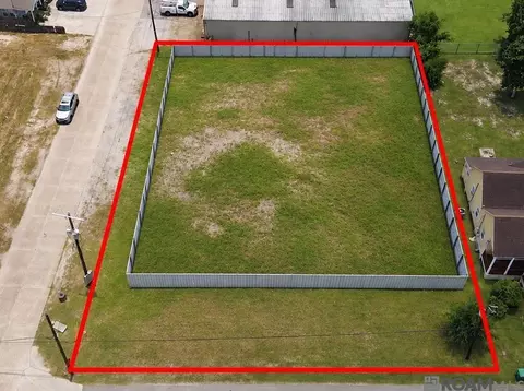 2249 S Central Ave, Lutcher, LA 70071