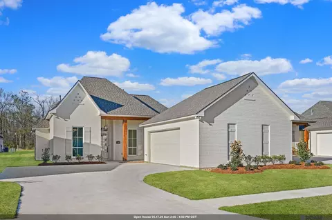 38166 Sweet Briar Dr, Prairieville, LA 70769