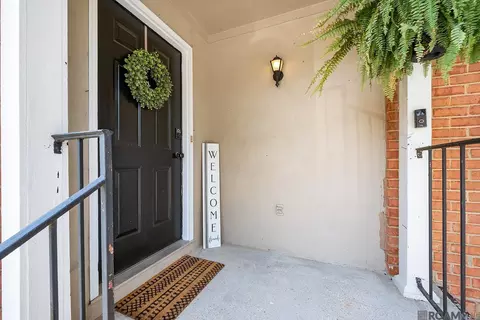 7352 N Jefferson Place Cir # 41D, Baton Rouge, LA 70809