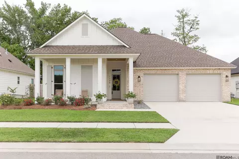 1126 Ivy Ct, Denham Springs, LA 70726