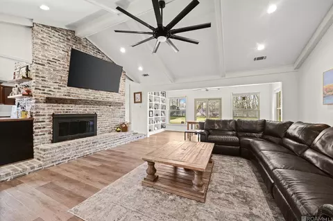 18181 Van Broussard Rd, Prairieville, LA 70769