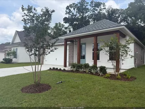 36244 Belle Parc Ave, Geismar, LA 70734