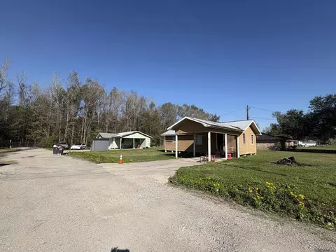 11084 Dave Miller Dr, Geismar, LA 70734