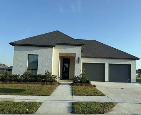4439 Camargue Ave, Baton Rouge, LA 70820