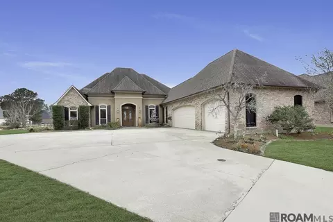 6919 Lagoon Ct, Greenwell Springs, LA 70739