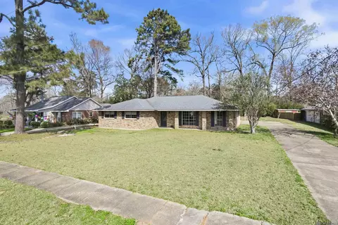 9693 Charlotte Armstrong Dr, Saint Francisville, LA 70775