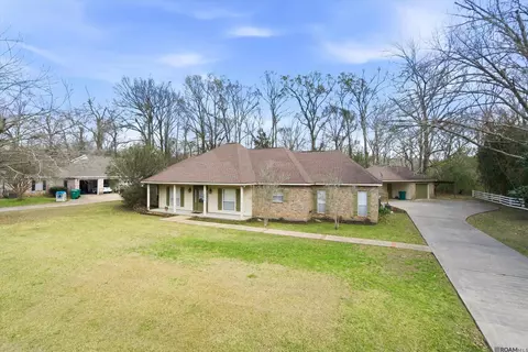 10375 Old Field Rd, Saint Francisville, LA 70775