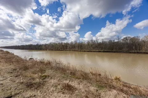 6046 Mill Town Rd, Brusly, LA 70719