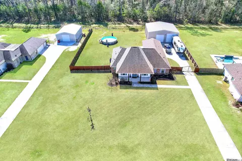 14041 Kaden Creek Dr, Walker, LA 70785