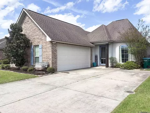 4108 Olivia Dr, Addis, LA 70710