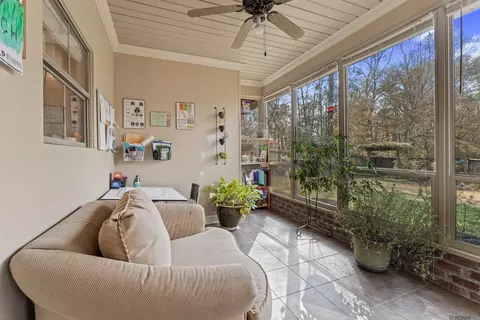 Exterior - 28049 Foxfire Ave, Walker, LA 70785 photo 2 of 7