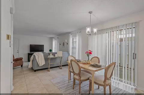 9855 Jefferson Hwy # W-34, Baton Rouge, LA 70809