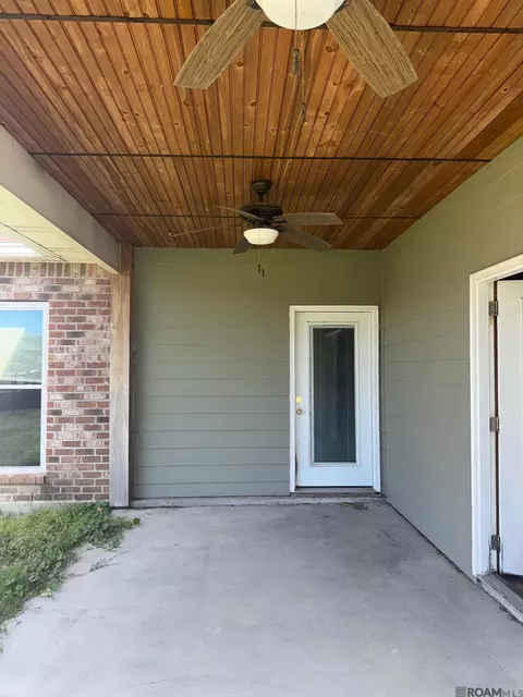 Exterior - 13244 Arnold Rd, Walker, LA 70785 photo 4 of 4