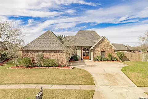 2027 High Pointe Ave, Zachary, LA 70791