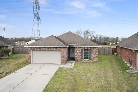 11371 Rossow Ct, Denham Springs, LA 70726
