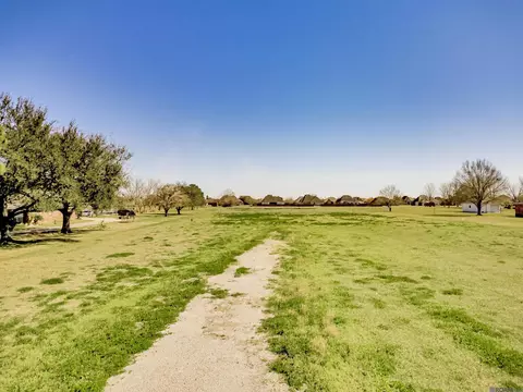 6100 Highway 44 Hwy, Gonzales, LA 70737
