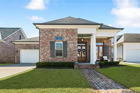 1826 Sugar Cane Ln, Baton Rouge, LA 70810