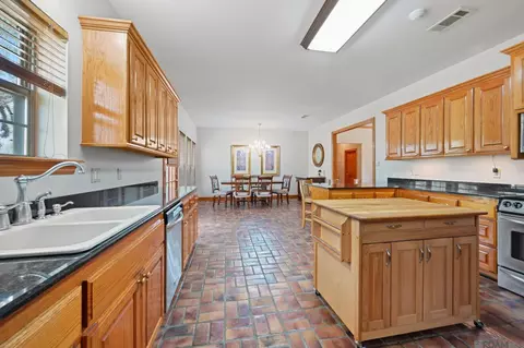41255 Black Bayou Rd, Gonzales, LA 70737
