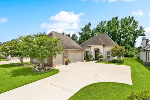 37357 Whispering Hollow Ave, Prairieville, LA 70769