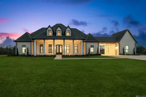 12348 Quaglino Rd, Folsom, LA 70437