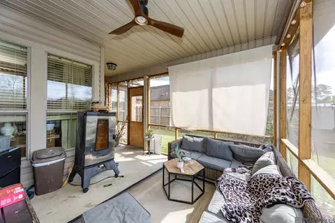 Exterior - 31019 Lake Spring Dr, Walker, LA 70785 photo 3 of 3