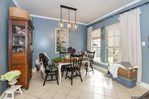 Dining - 31019 Lake Spring Dr, Walker, LA 70785 photo 1 of 1
