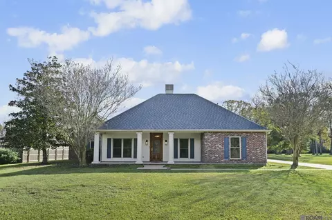 41275 Bertville Rd, Gonzales, LA 70737