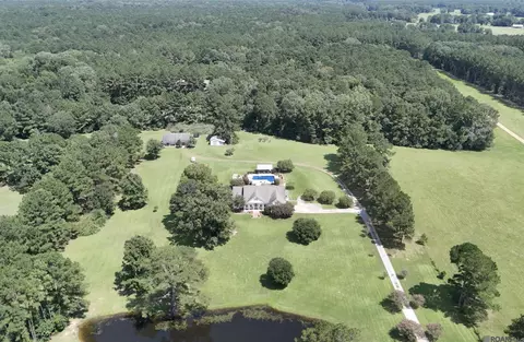 7953 Pipes Ln, Ethel, LA 70730