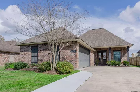 12192 Deventer Dr, Geismar, LA 70734