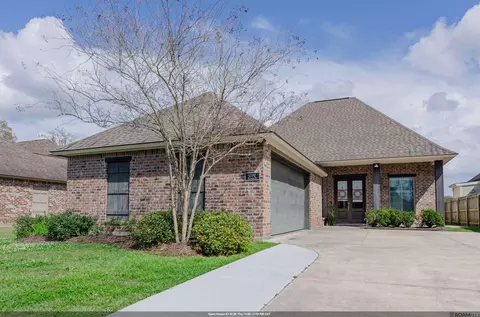 12192 Deventer Dr, Geismar, LA 70734