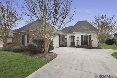 16704 Highland Club Ave, Baton Rouge, LA 70817