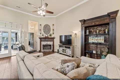 21161 Waterfront East Dr, Maurepas, LA 70449