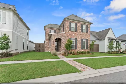 13820 Woody Creek Dr, Baton Rouge, LA 70810