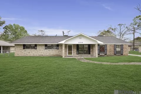 1526 June Dr, Denham Springs, LA 70726