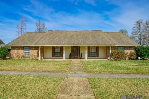 12215 S Lake Sherwood Ave, Baton Rouge, LA 70816